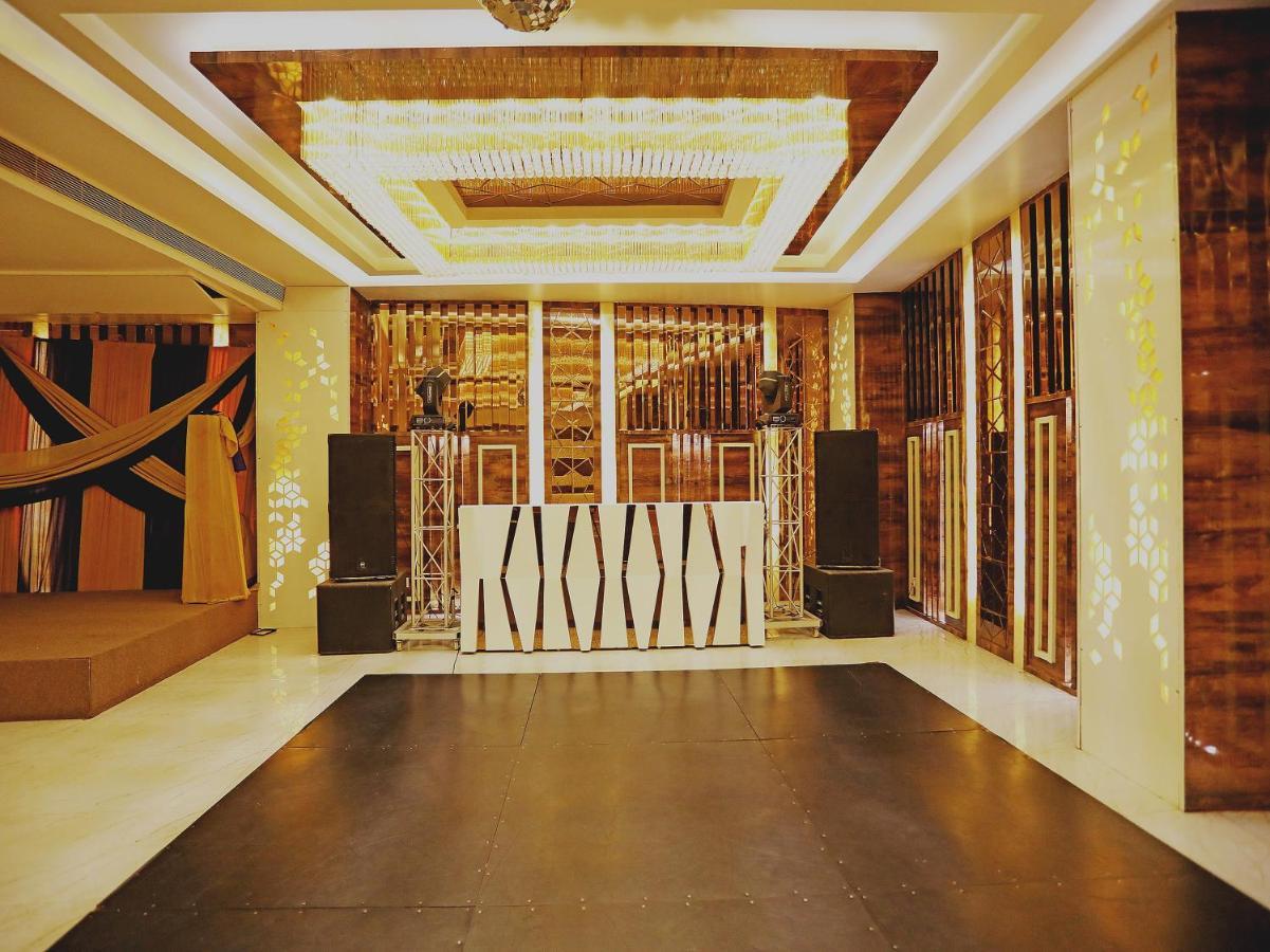 Fabhotel Ronald Inn Фаридабад Екстериор снимка