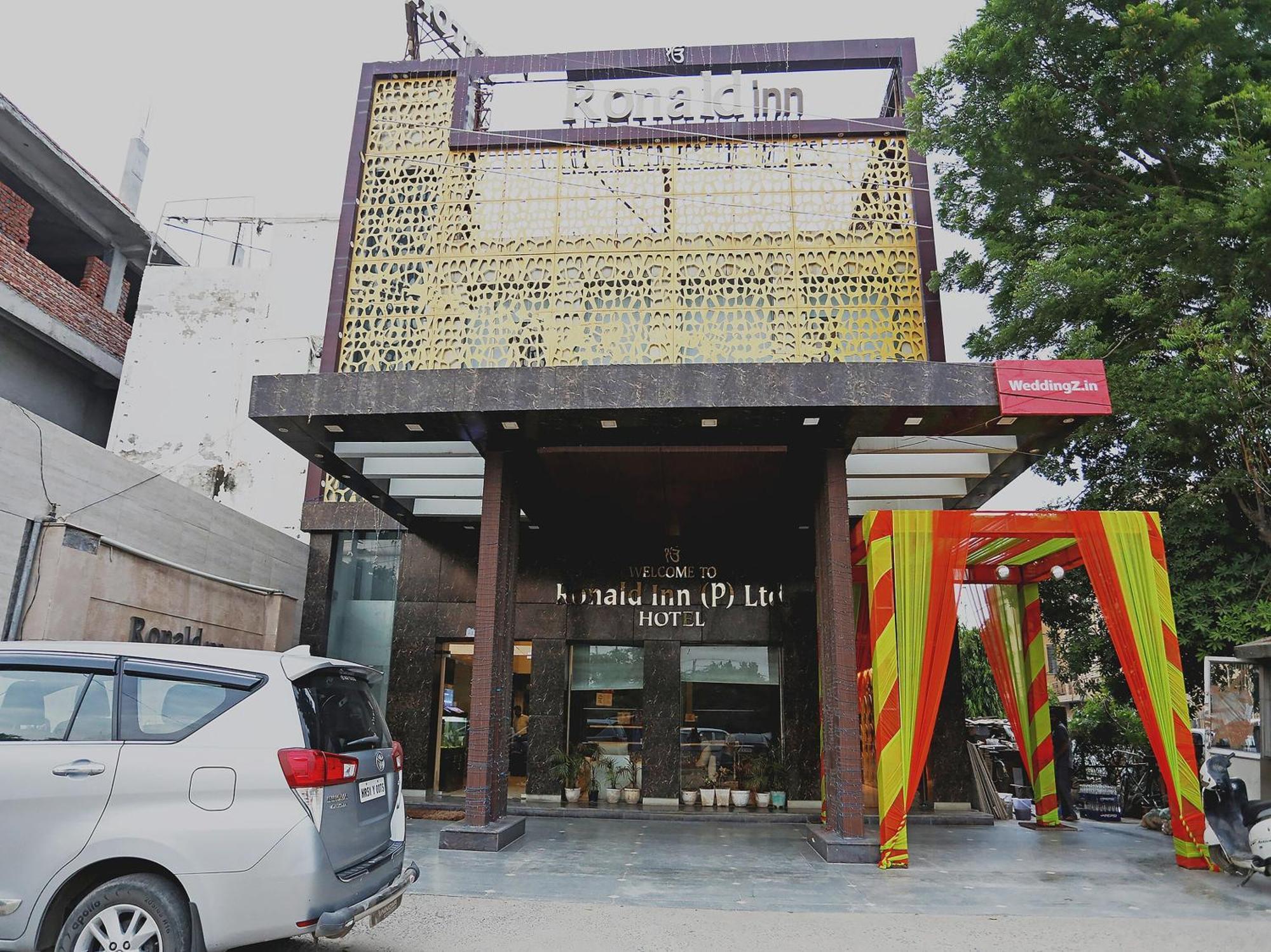 Fabhotel Ronald Inn Фаридабад Екстериор снимка