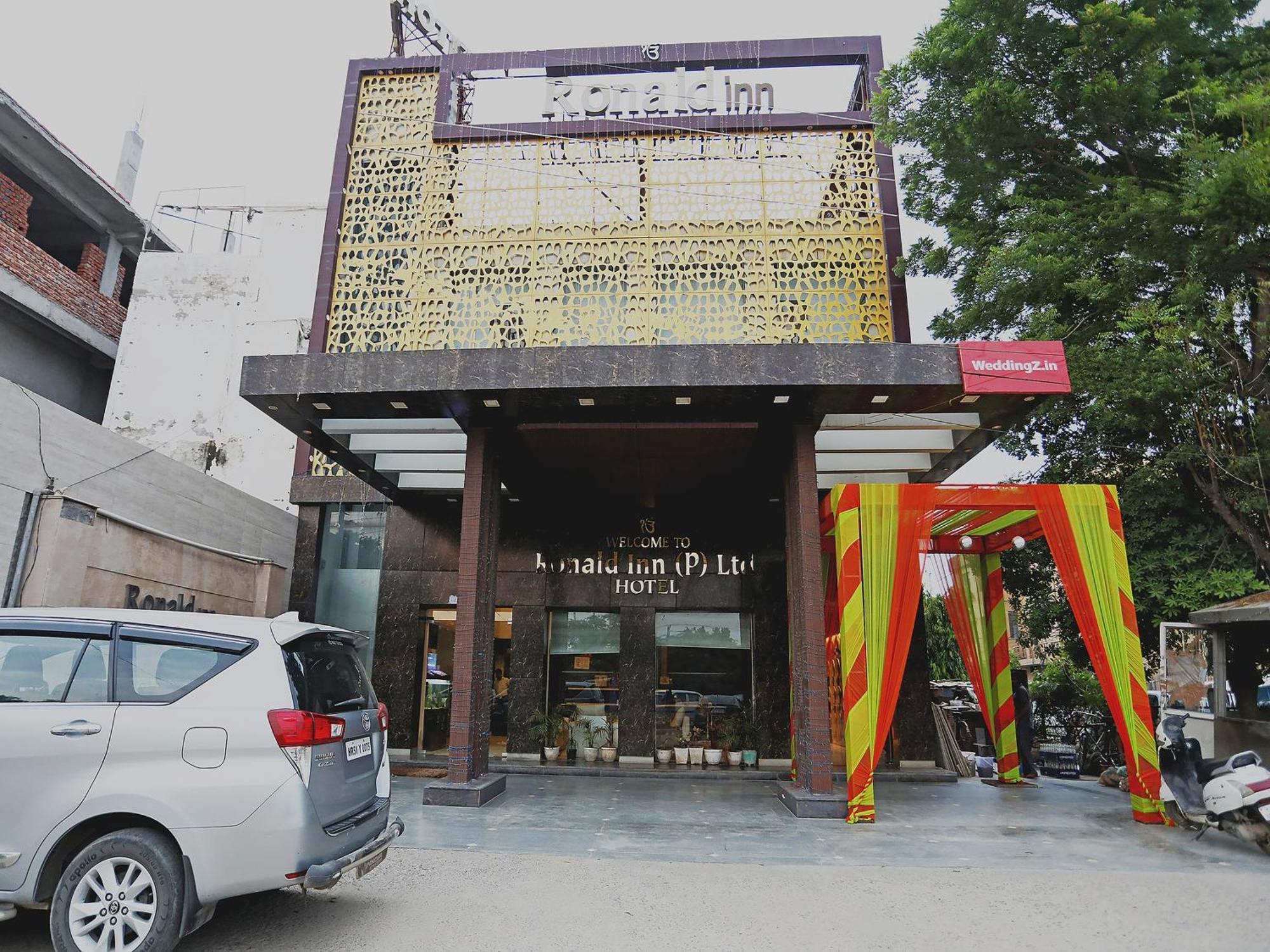 Fabhotel Ronald Inn Фаридабад Екстериор снимка