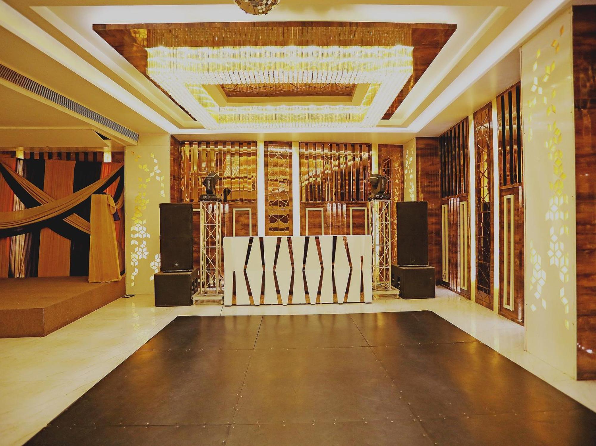 Fabhotel Ronald Inn Фаридабад Екстериор снимка