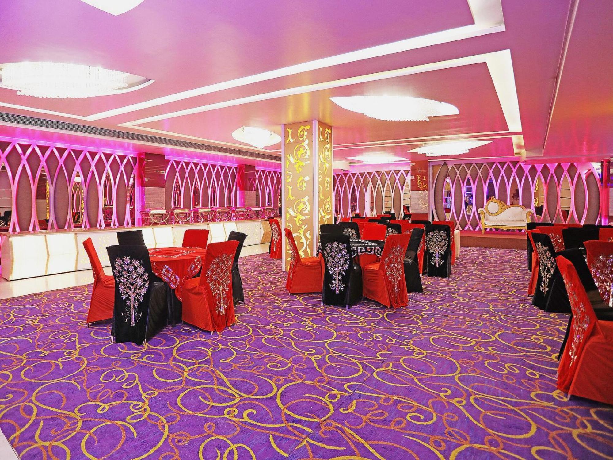 Fabhotel Ronald Inn Фаридабад Екстериор снимка