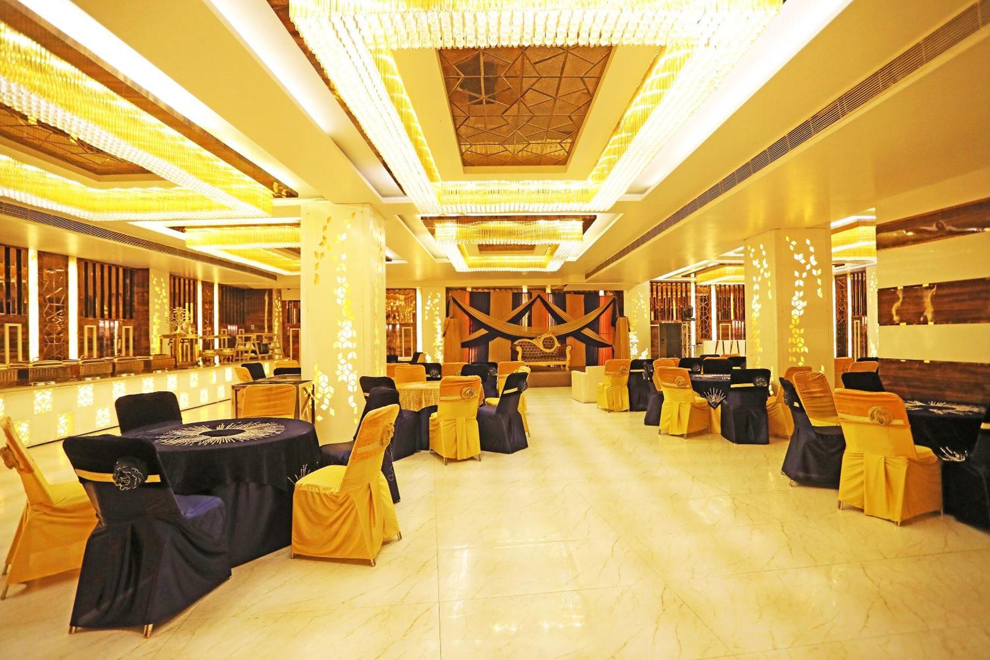 Fabhotel Ronald Inn Фаридабад Екстериор снимка